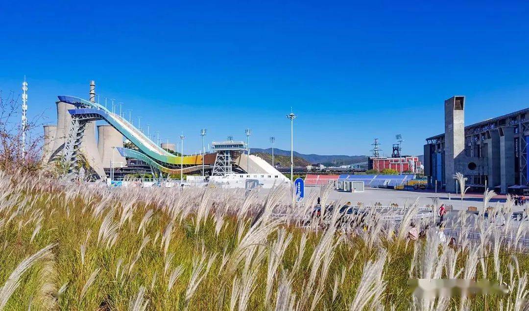 感知石景山首钢园秋日之美——_来源_味道_石景山