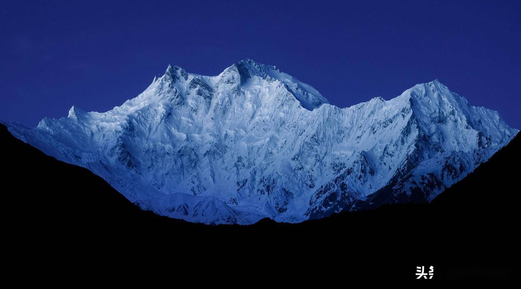 天卫五_星球_山峰_地形