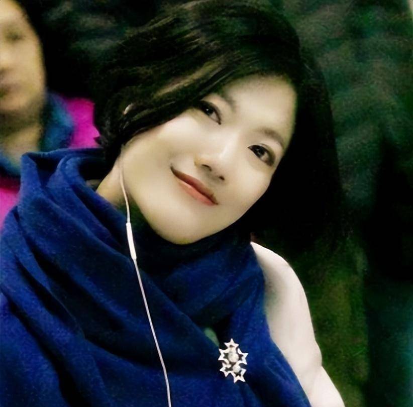 "小龙女"龙婷:《星光大道》冠军,为什么春晚之后又要上街唱歌了?