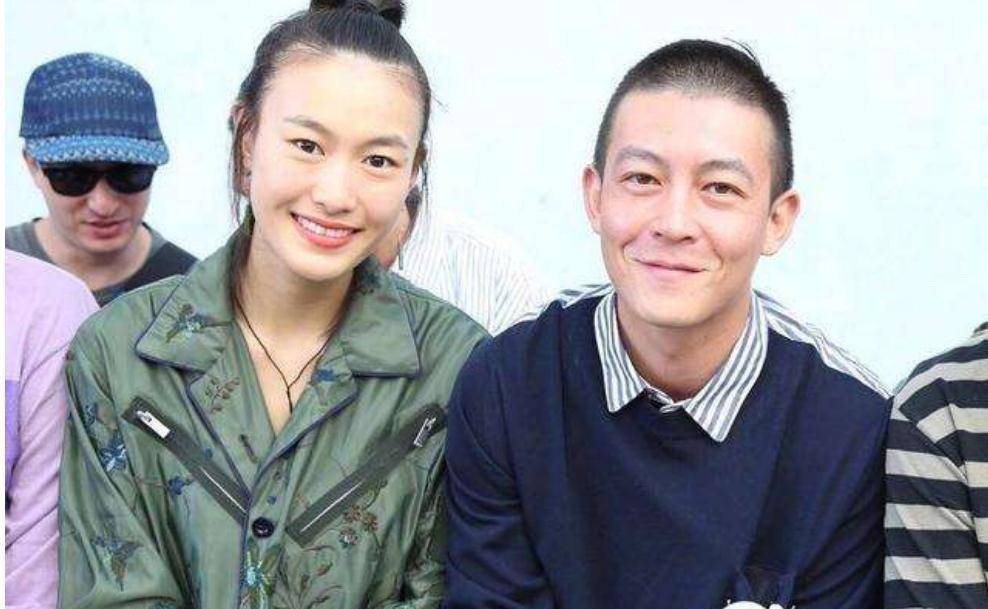 23岁成华谊老板娘,身价上亿,为何转身嫁给了摄影师?_秦舒培_样子_赵磊