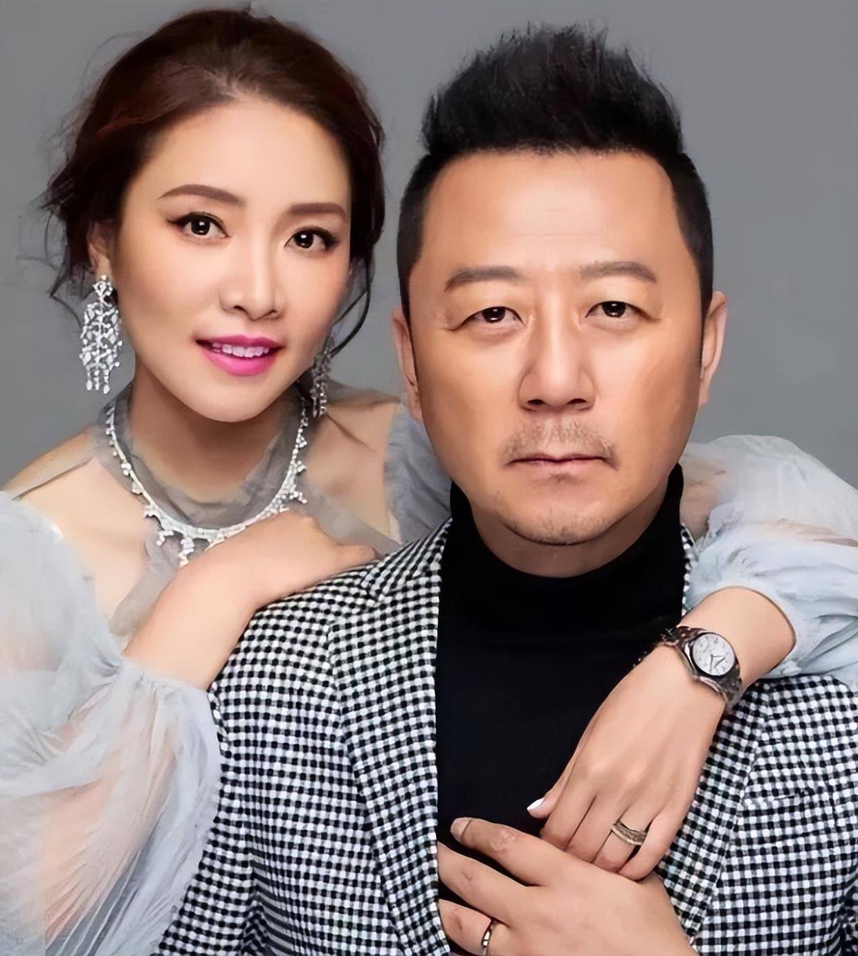 郭涛:娶小15岁娇妻,儿女双全事业有成,一本书毁掉"好丈夫"滤镜_父母