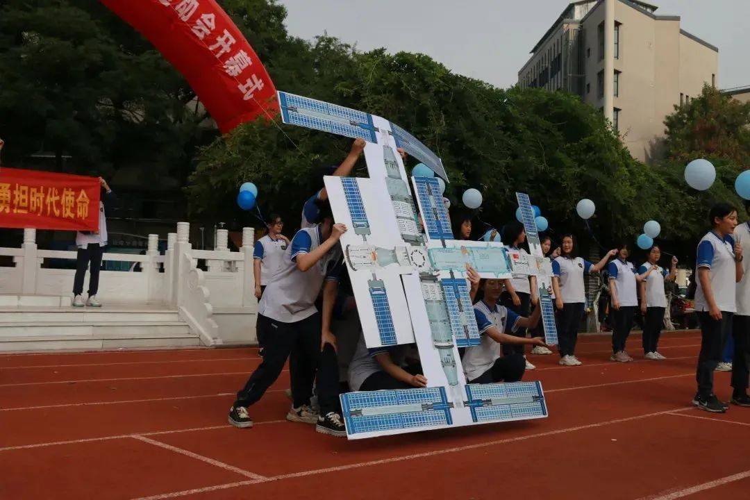 这些开幕式,创意满满,无限青春!