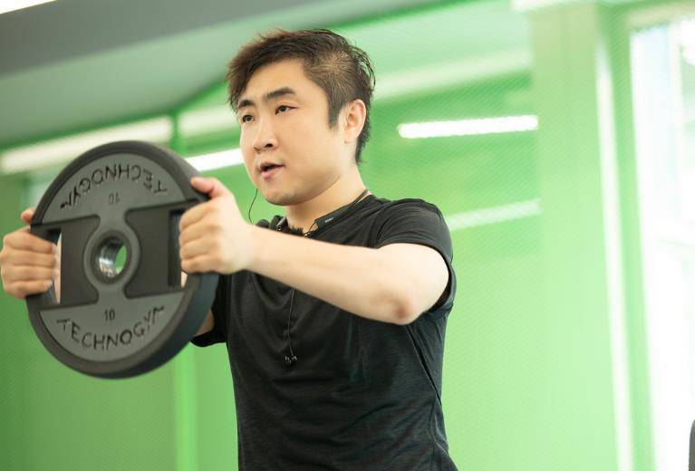 乔杉老婆暴瘦40斤气质提升!