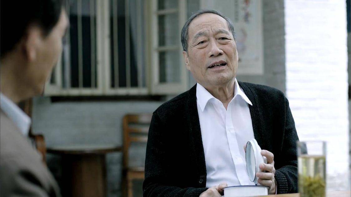 因为他不愿意拉一把_梁璐_打压_关系