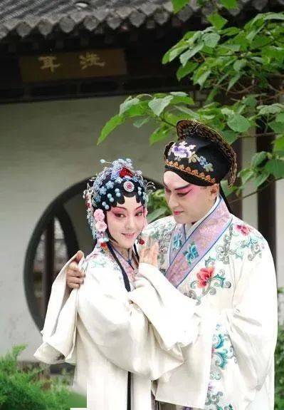 【侃京剧】"粉戏"那点事儿_红娘_小姐_宛城