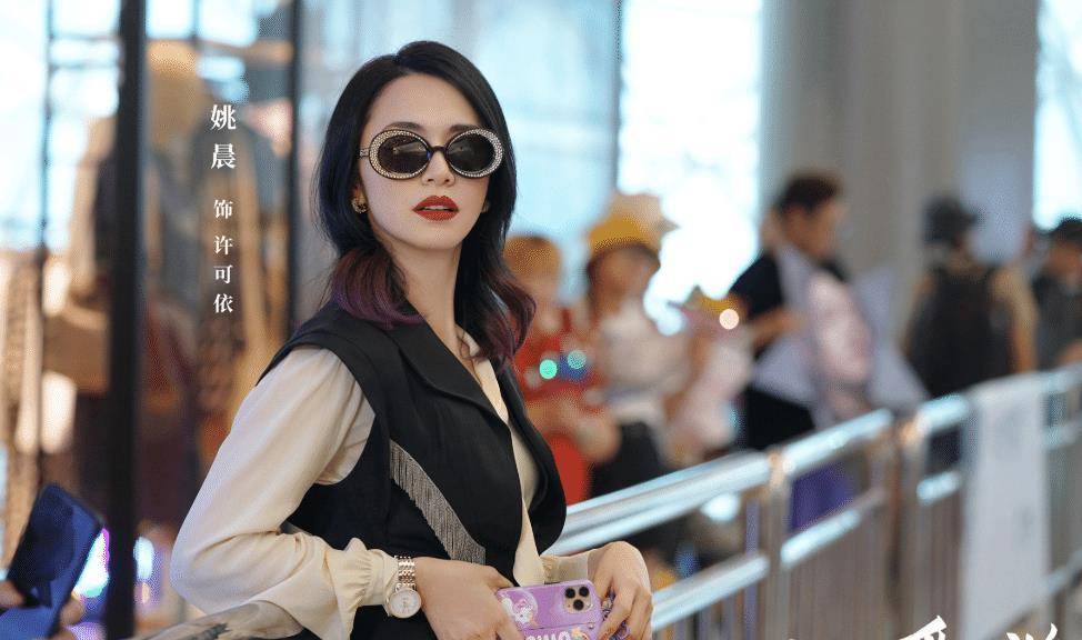 从《山海情》穿越到恋爱新剧,白宇"撩"姚晨,甜到没朋友_姐姐_大堂