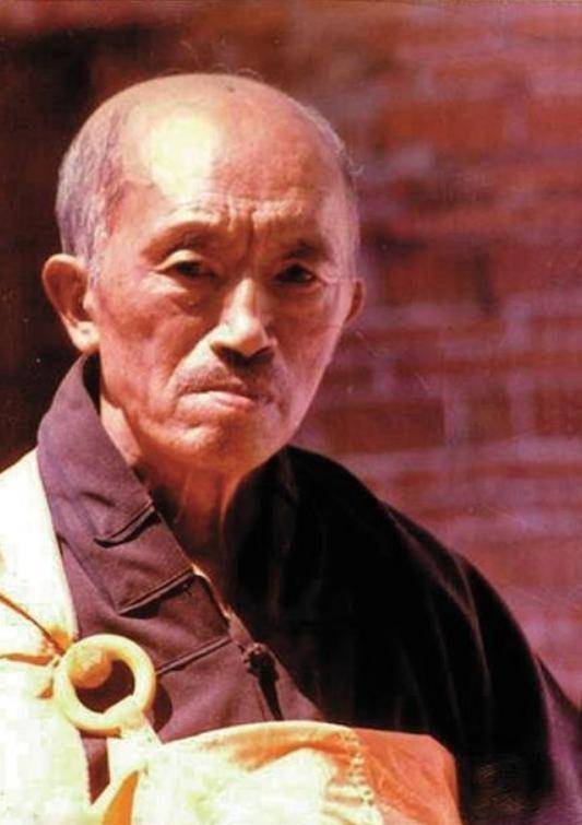 传奇武僧海灯法师:4岁丧母12岁丧父,77岁表演二指禅,87岁圆寂_父亲