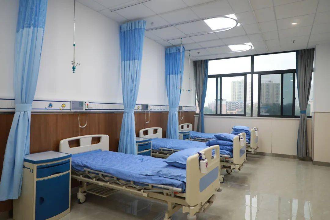 加入富顺爆料聊天群快来和富贵儿摆龙门~来源:富顺县人民医院编辑