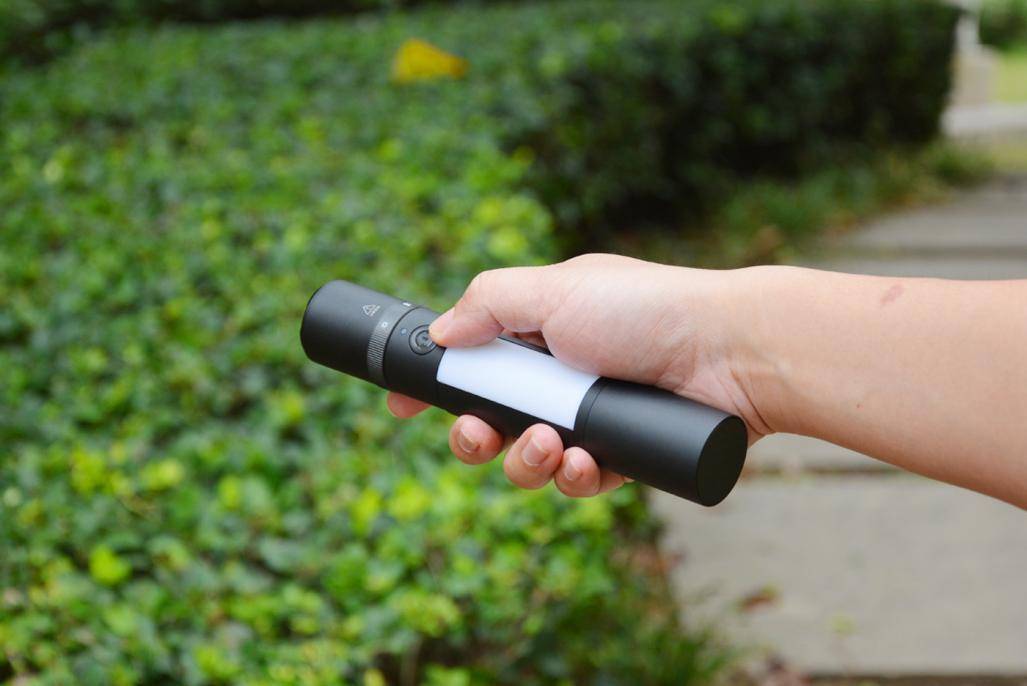 小米米家多功能手电筒测评:带破窗器,能割安全带,守护出行安全