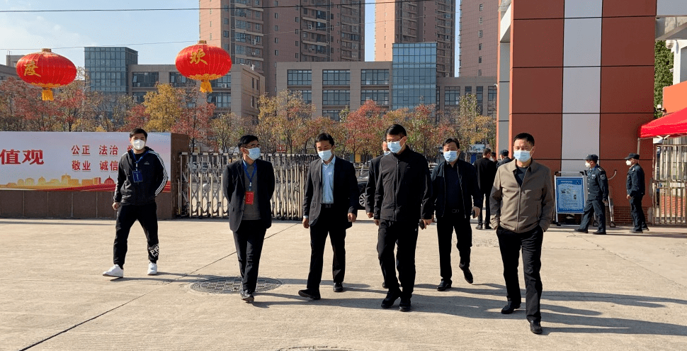 11月6日上午,肥西县委副书记,县长王新华等县领导在县教体局局长徐润