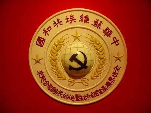 当年,中华苏维埃共和国临时中央政府瑞金是闻名中外的红色故都,共和国