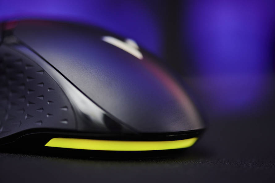 雷柏V30W双模无线游戏鼠标评测:160小时长效续航,FPS游戏好伴侣