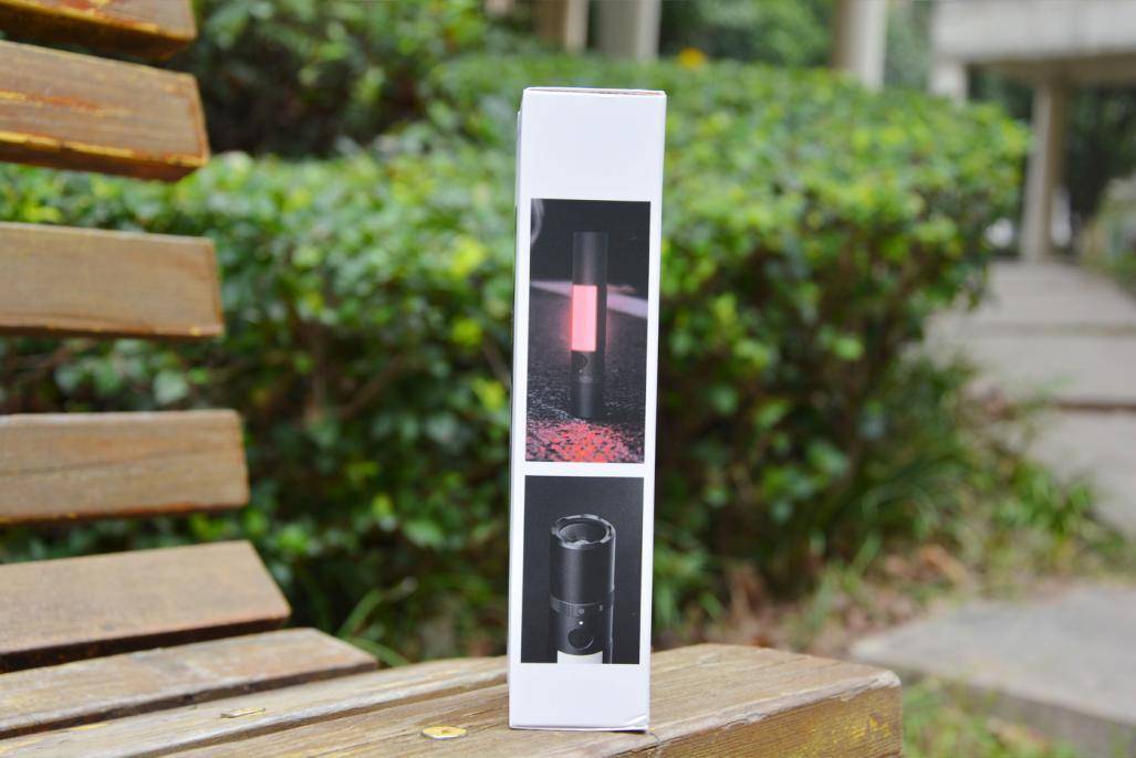 小米米家多功能手电筒测评:带破窗器,能割安全带,守护出行安全