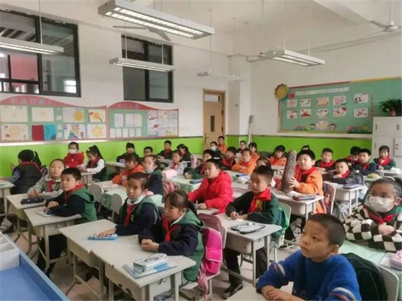 未央区西航三校"名校 "开元小学举办"有趣的编程"家长好课堂_思维