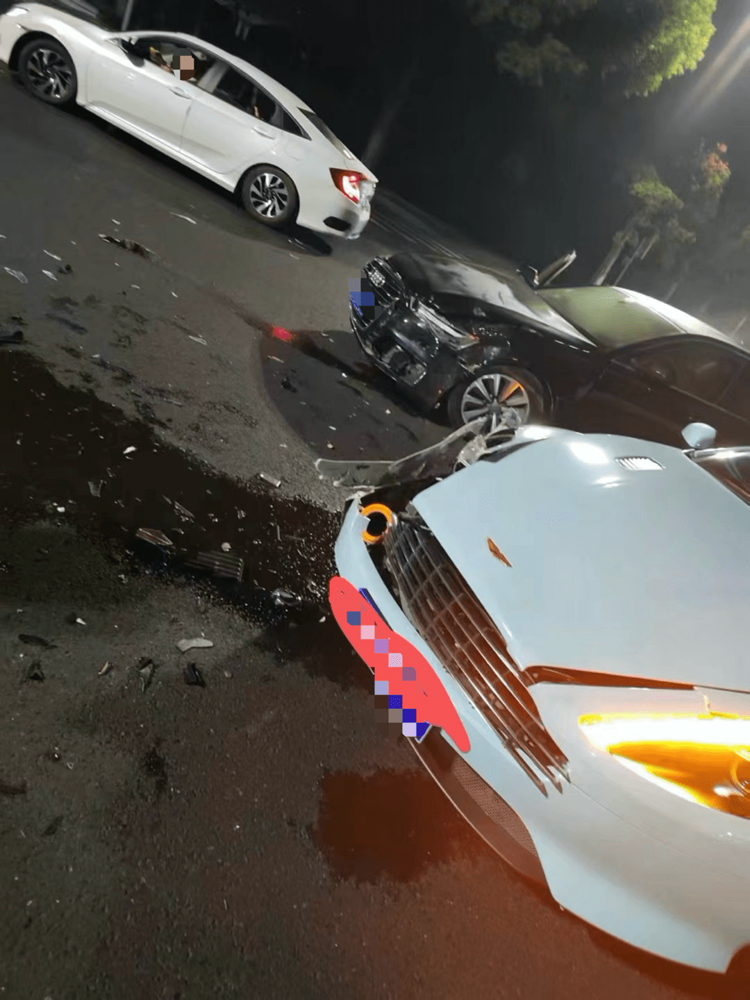 嘉兴一阿斯顿马丁凌晨被撞残!20点刚提车,半夜就._搜狐汽车_搜狐网