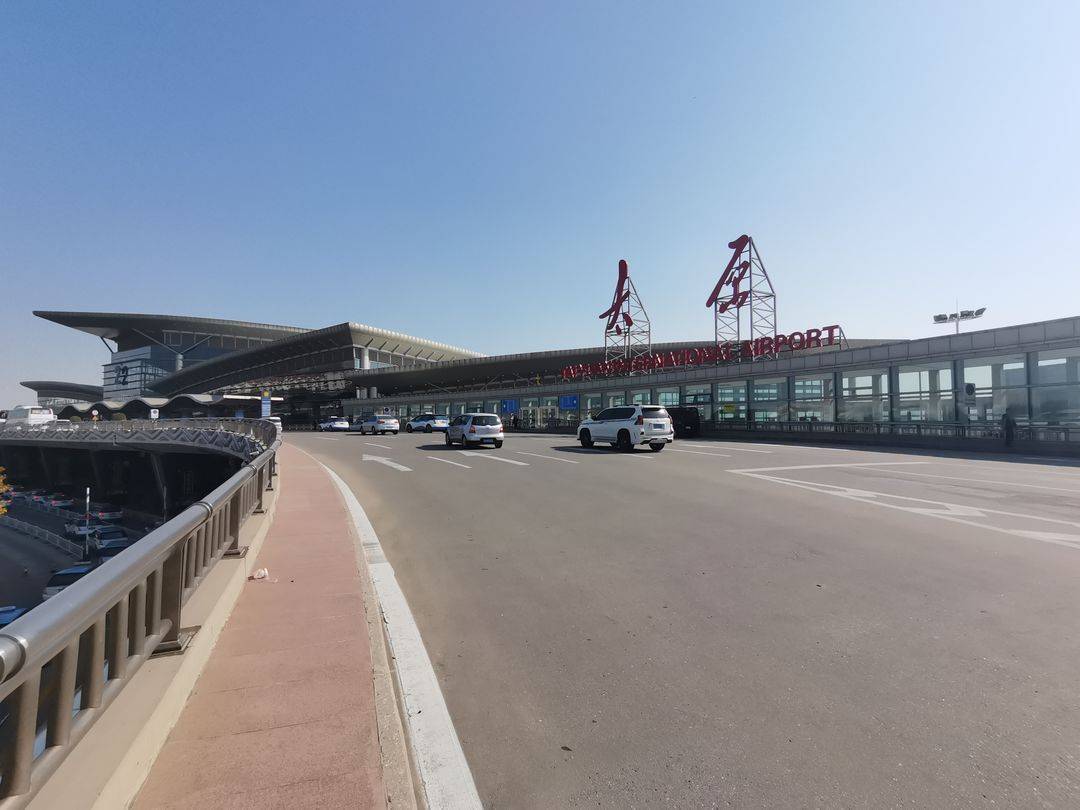 太原机场停车费一天多少钱,武宿机场附近免费停车的地方