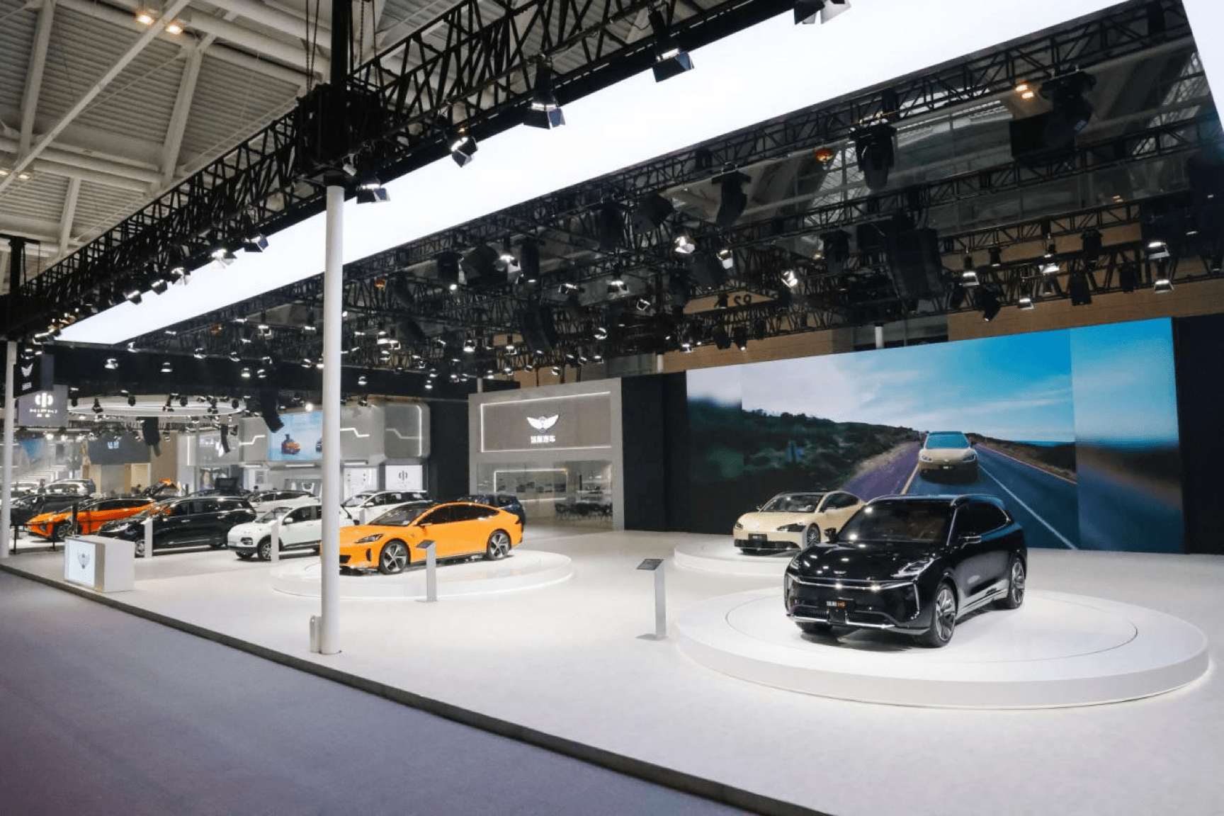 【天津车展】远航汽车正式亮相2022天津国际车展_搜狐汽车_搜狐网