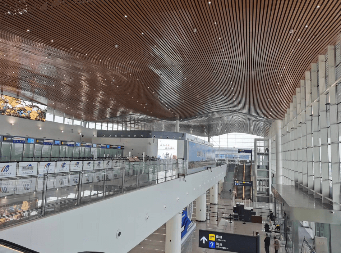 绵阳南郊机场t2航站楼正式投入使用 走~一起去逛一圈