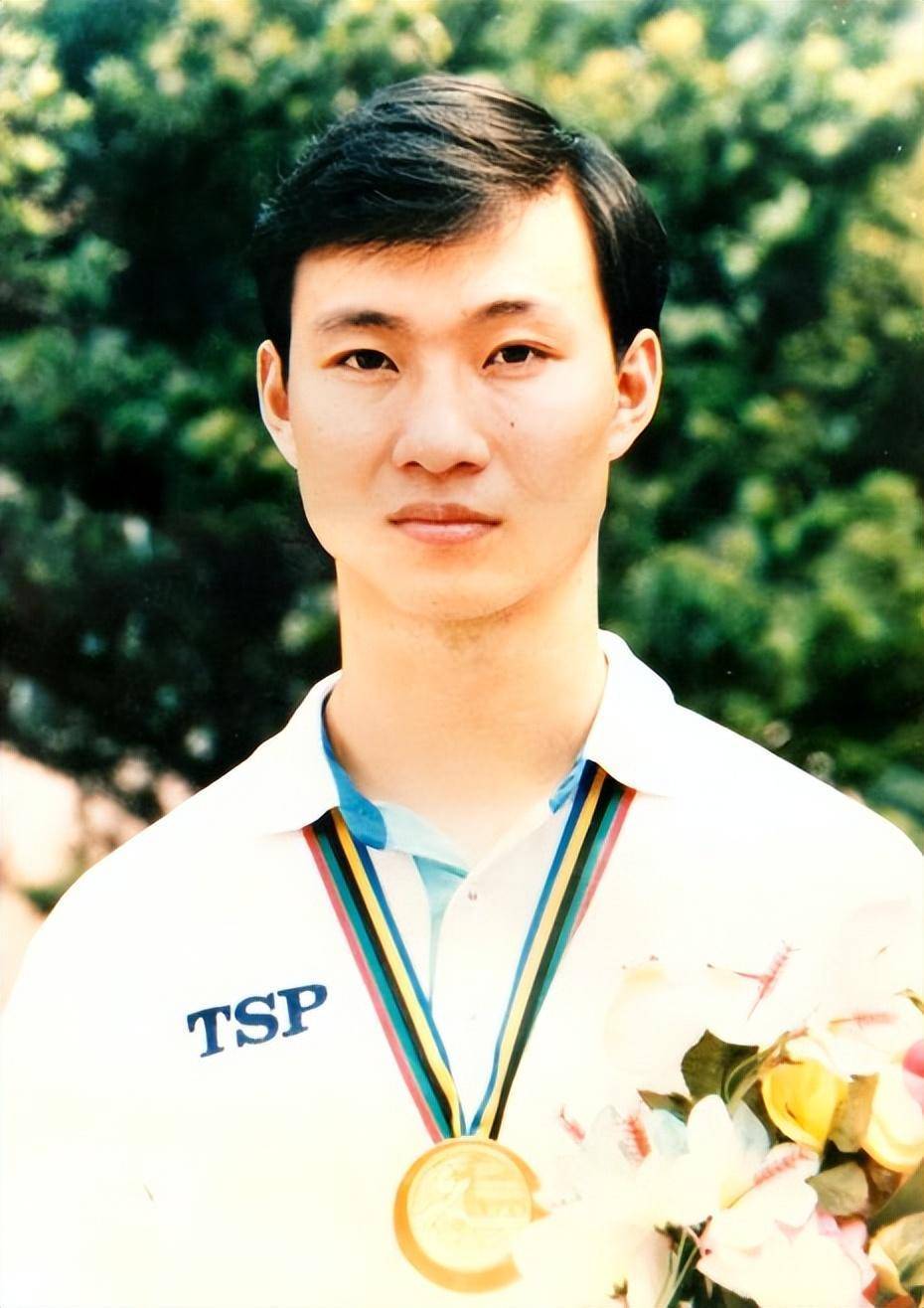 奥运冠军吕林:妻子和儿子都是乒乓球运动员,中年秃顶也帅气_王涛_男双