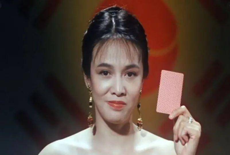 郑裕玲被指嘲讽周星驰不会红,33年后澄清误会:我真没说过_合作_时期