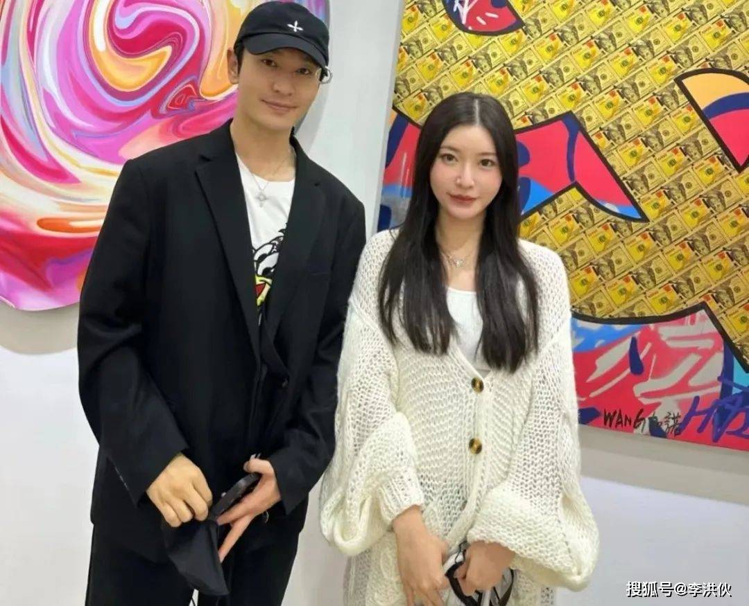 男未婚女未嫁,黄晓明和女网红叶轲,没必要藏着掖着_杨颖_叶珂_网友