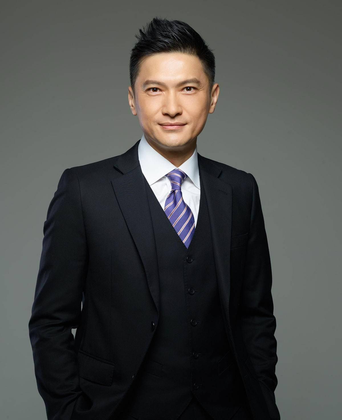 "tvb刘德华"陈鸿锦:为照顾自闭儿子息影,复出沧桑瘦到难认_事业_妻子