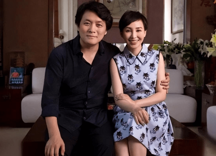 杨志刚嫂子岳丽娜罕晒娃,9岁女儿可爱像老爸,曾客串《娘道》