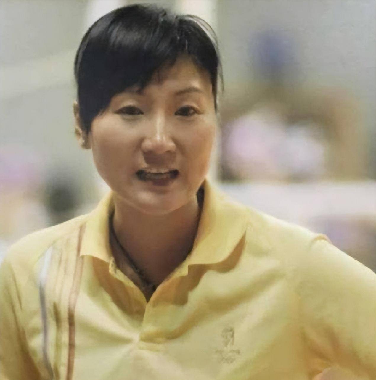 2004年,张锦文因“花洒事件”被国家队开除,后来她过得如何?_郎平_训练_教练