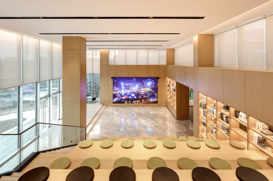 【蓝汐假日酒店】人均06100 ,承包摩天轮夜景!