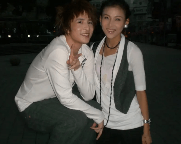 贾青:为了入豪门,她爱得那么卑微,王思聪却让她豪门梦碎_事业_发展_富