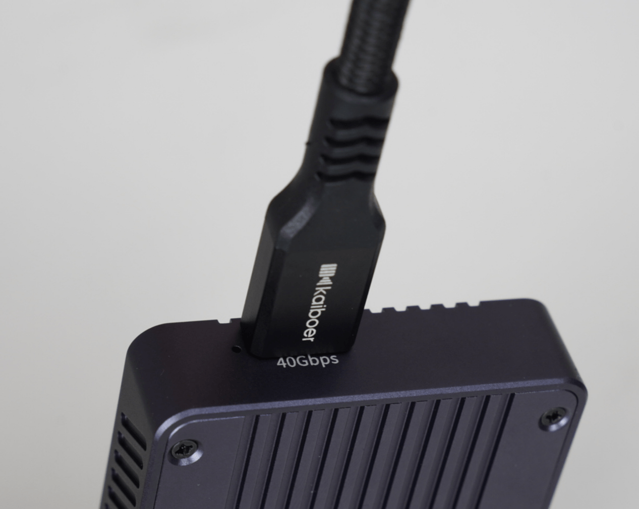 开博尔雷电4数据线,40gbps超高带宽数据传输,100w快充,支持8k视频传输