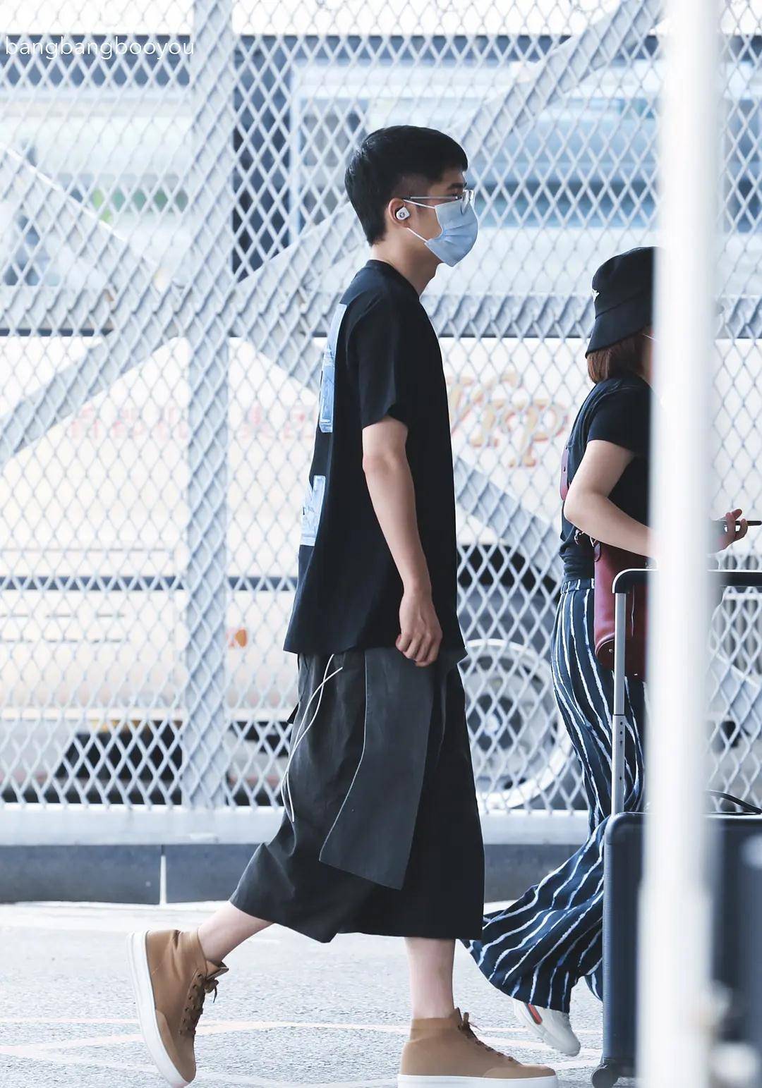 23岁刘昊然突然发福变胖?