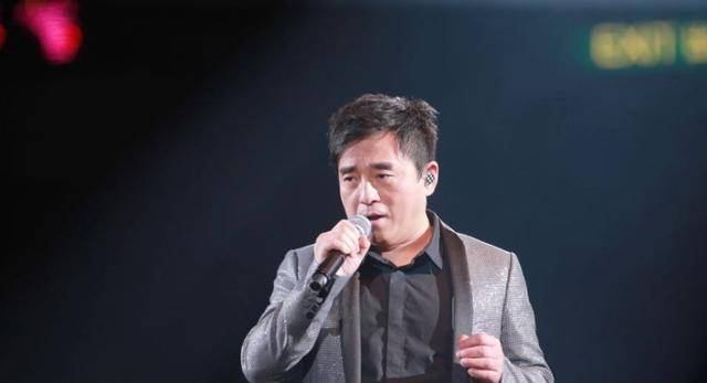 "软饭男"吕方:和大7岁郑裕玲恋爱被甩,今娶小16岁女富婆_香港_事业