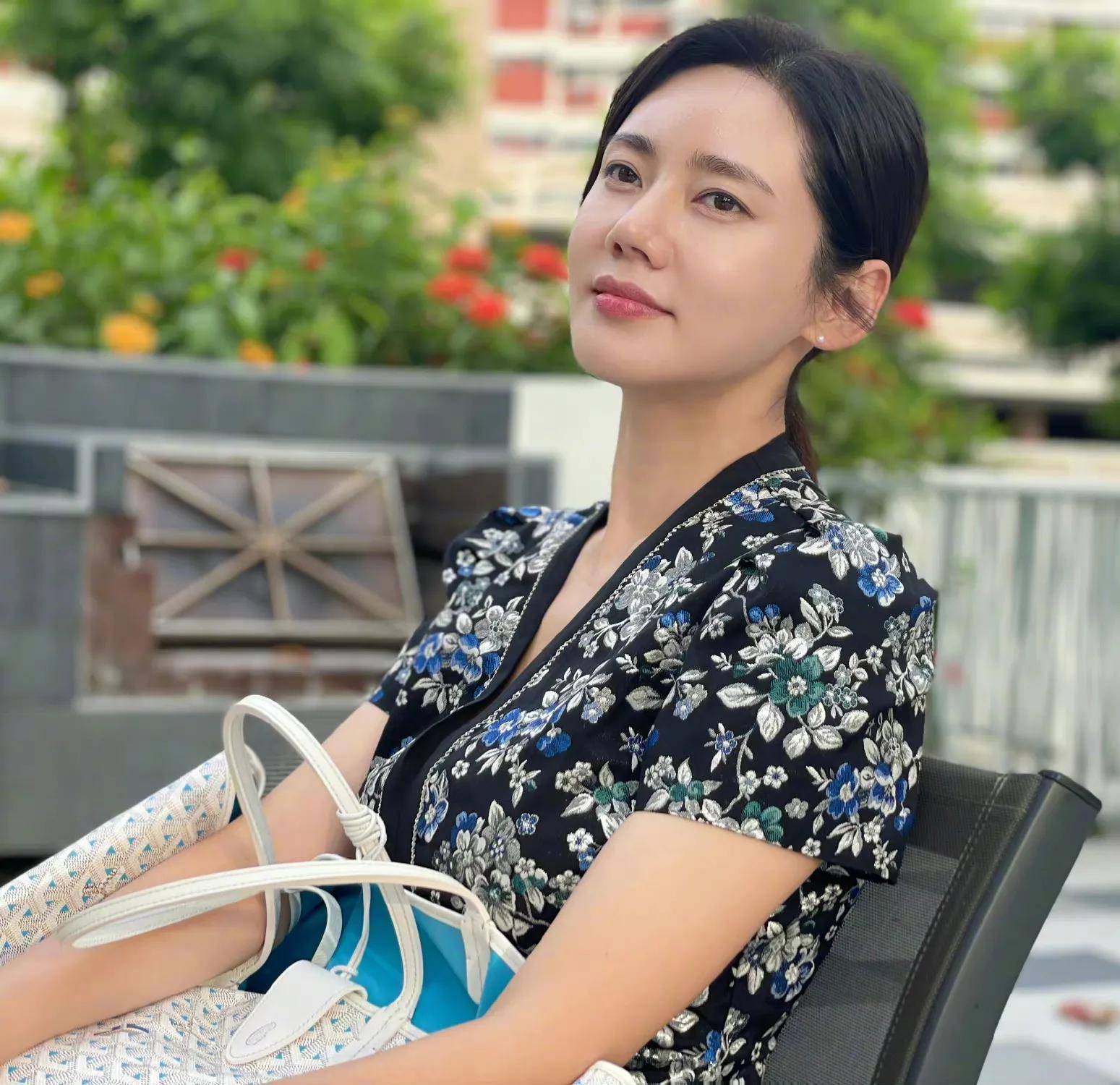 秋瓷炫:我这辈子最正确的决定,就是39岁高龄为中国籍小丈夫生子_父亲