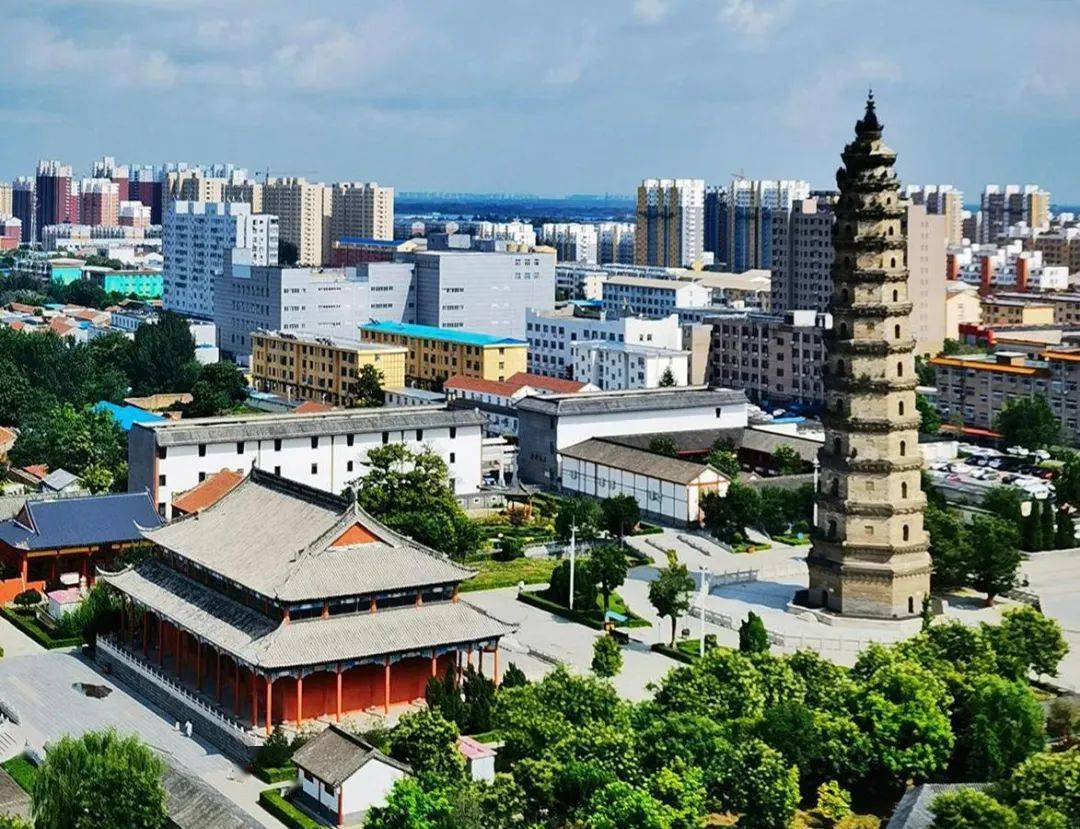 景州塔位于衡水市景县城关镇内,又称开福寺舍利塔,因今景县原为景州