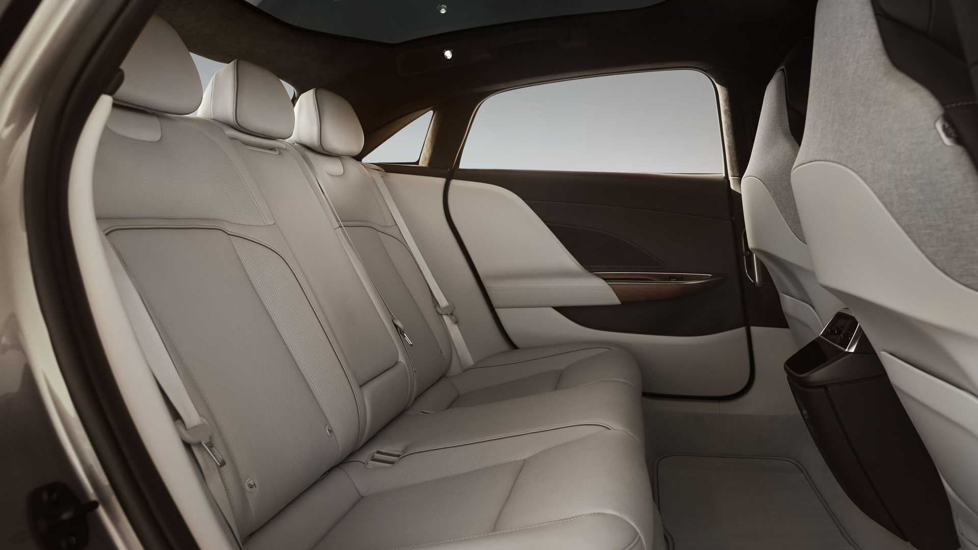 lucid-air