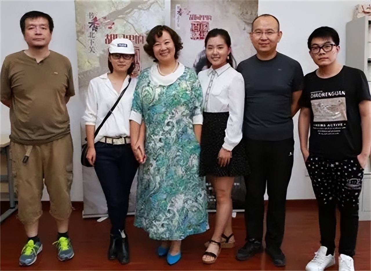 皇嫂方青卓近况:拒养生父被告发,二婚高龄产子,今67岁吐槽老公_刘晓庆