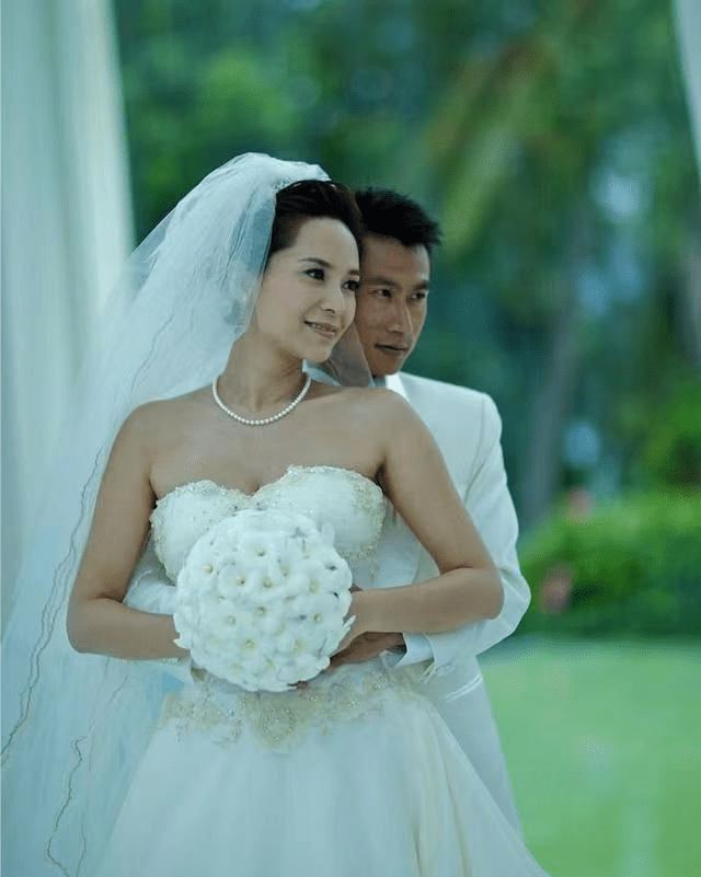 港姐郭羡妮:我这辈子最正确的决定,就是为普通丈夫生了个女儿_生活