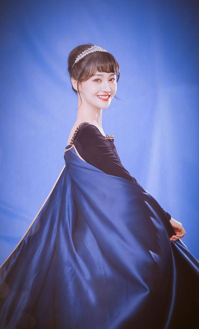 杨幂楼兰公主,刘亦菲迪士尼公主,女星公主造型谁最惊艳?