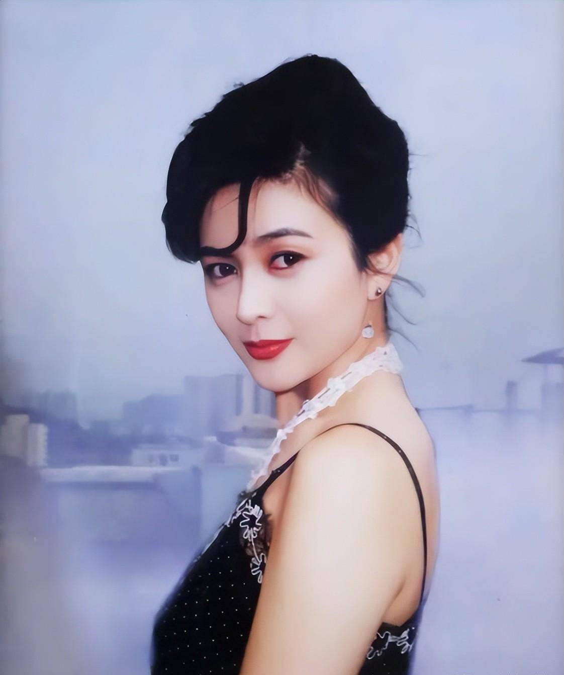 不老女神「关之琳」,聆听她的人生轨迹_陈美琪_马清伟_香港