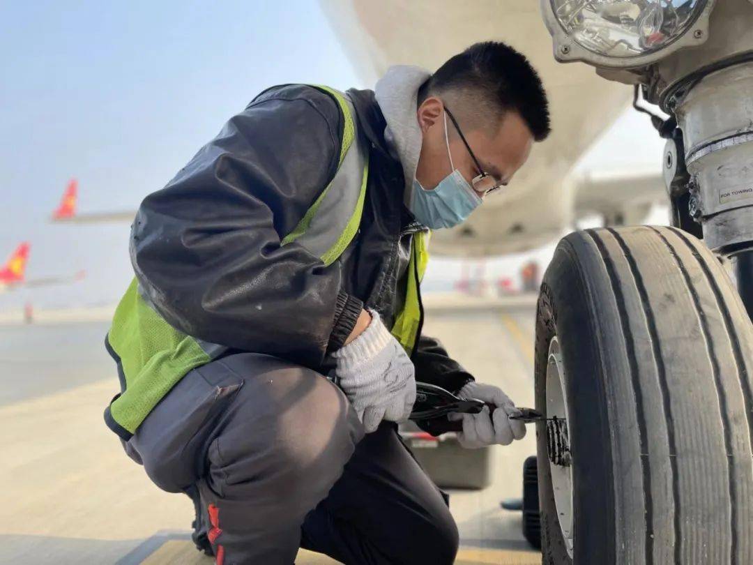 2017年8月29日,b3259飞机由天津航空从安博威引进