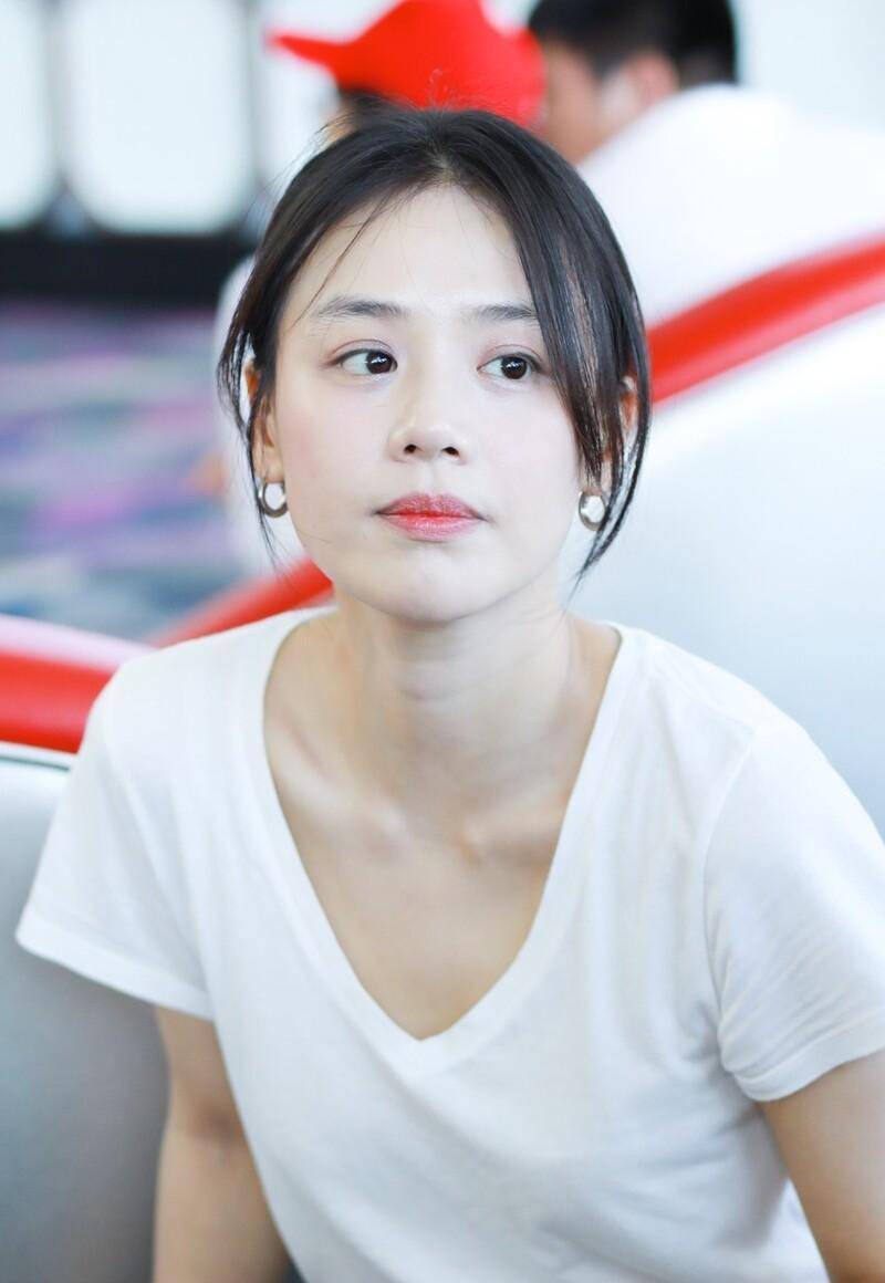 7岁搭档小姨蒋雯丽出道,小姨父是顾长卫,和欧豪分手,患抑郁症_马思纯