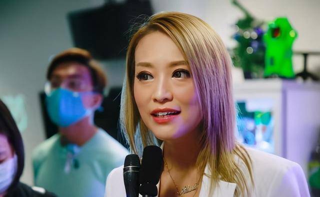 担心！42岁林雅诗情路坎坷，发文：如果我有事，有两个人要负责