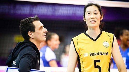 这是郎平搭桥牵线,而朱婷也把握住了这次机会.