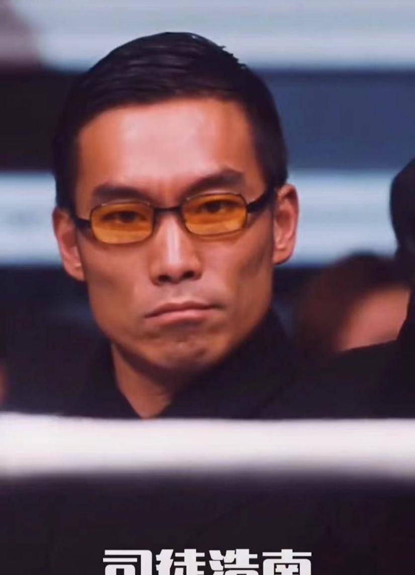 古惑仔东星双虎乌鸦浩南世纪同框!