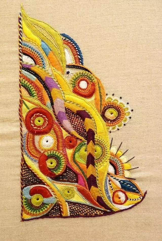 包芯缎面绣,长短针刺绣有时候会统称为缎面绣或平面绣,其实针法就是直