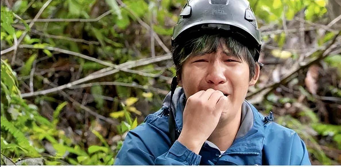 歌手大张伟:与乐队成员aa分账,大3岁"胖媳妇"常让他感动_付翀_音乐