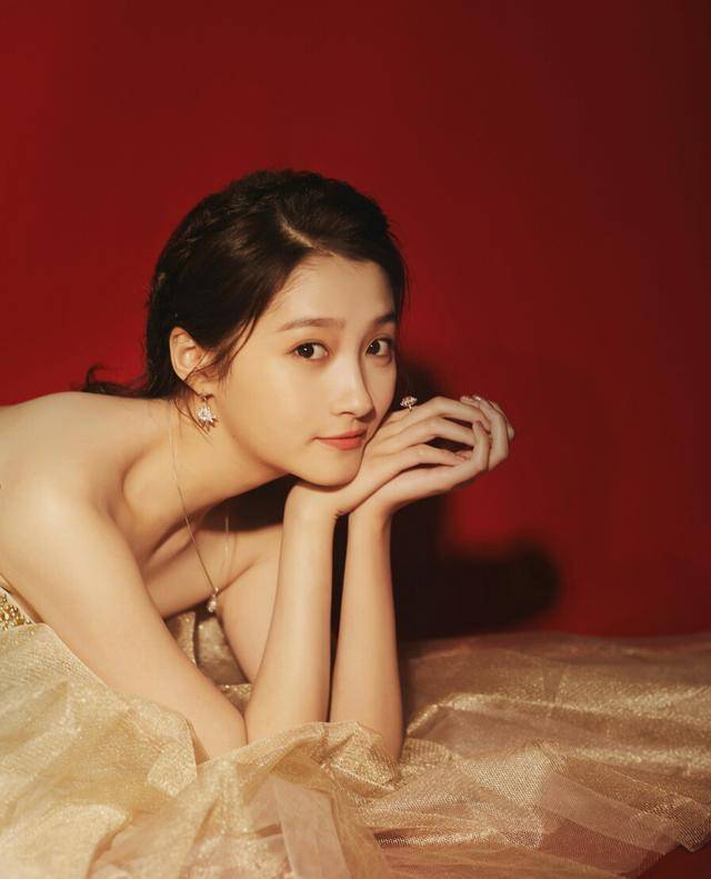 关晓彤还有个亲姐姐,同是星二代,姐妹颜值差距大_关晓珊_生活_人们