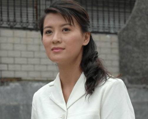 39岁净身出户只剩600块,和史兰芽相恋5年,性子火爆的巍子如今怎样