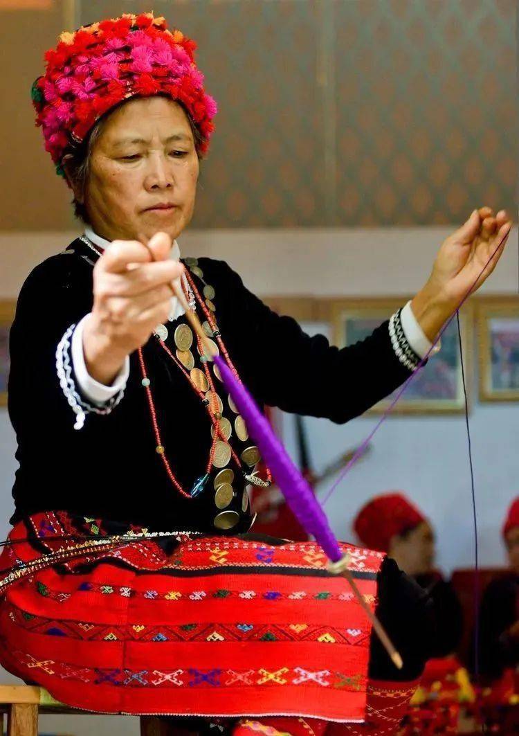 德宏景颇族妇女的"旺"是什么?_芒市_文化_筒裙